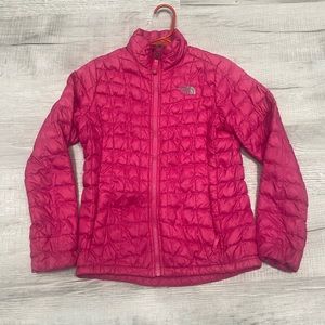 Girls North Face Hot pink Jacket Size Medium (10-12)